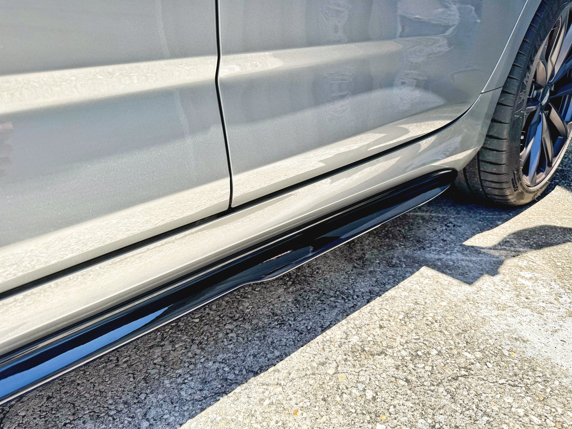 Cadillac CT4-V Blackwing CT4V CT4 Sport Spec-2 Performance Side Skirt Splitters Rocker Panels Carbon Fiber or Gloss Black Fiberglass Aero Aftermarket OEM Mods