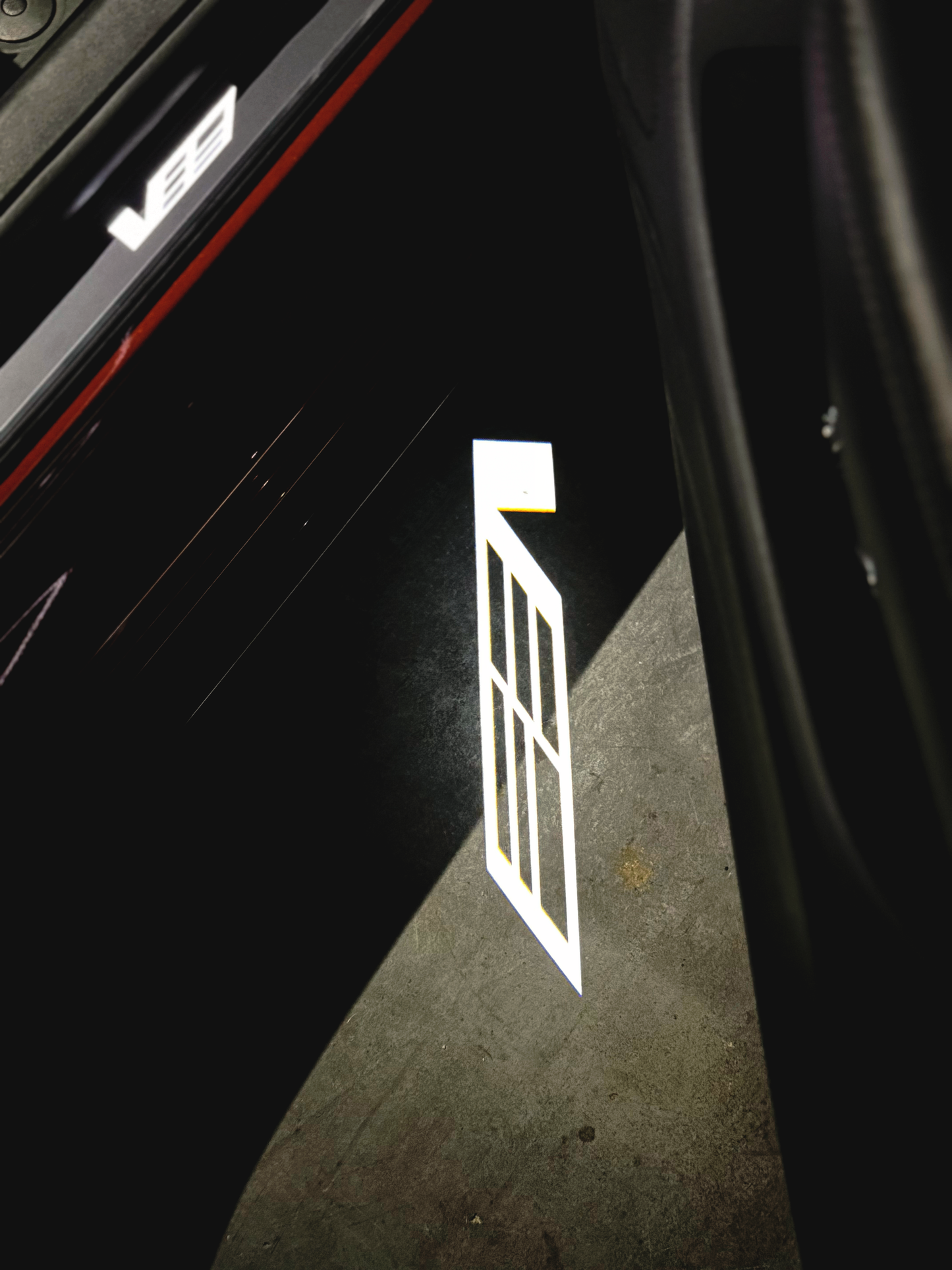 Courtesy Door Puddle Lights Monochrome "V-Series" Logo Only