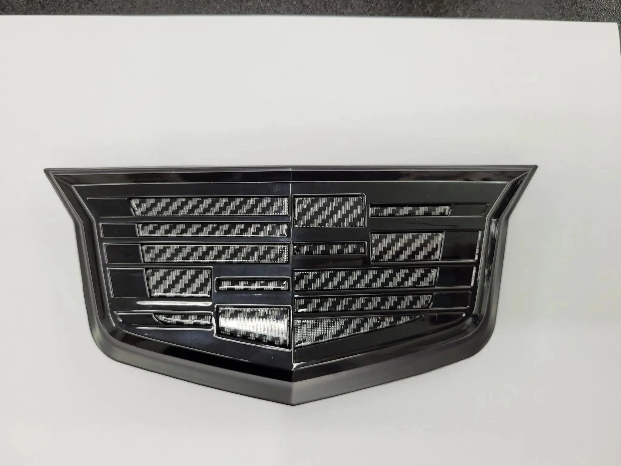 CT5-V Blackwing Front Gloss Black Cadillac Shield Emblem w/Carbon Fibe ...